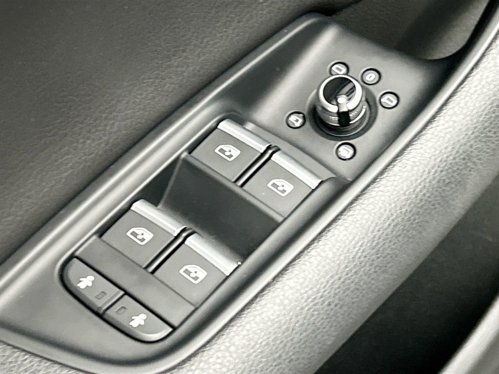 Used 2018 Audi Q7 2.0T Premium Plus w/ Premium Plus Package image 22