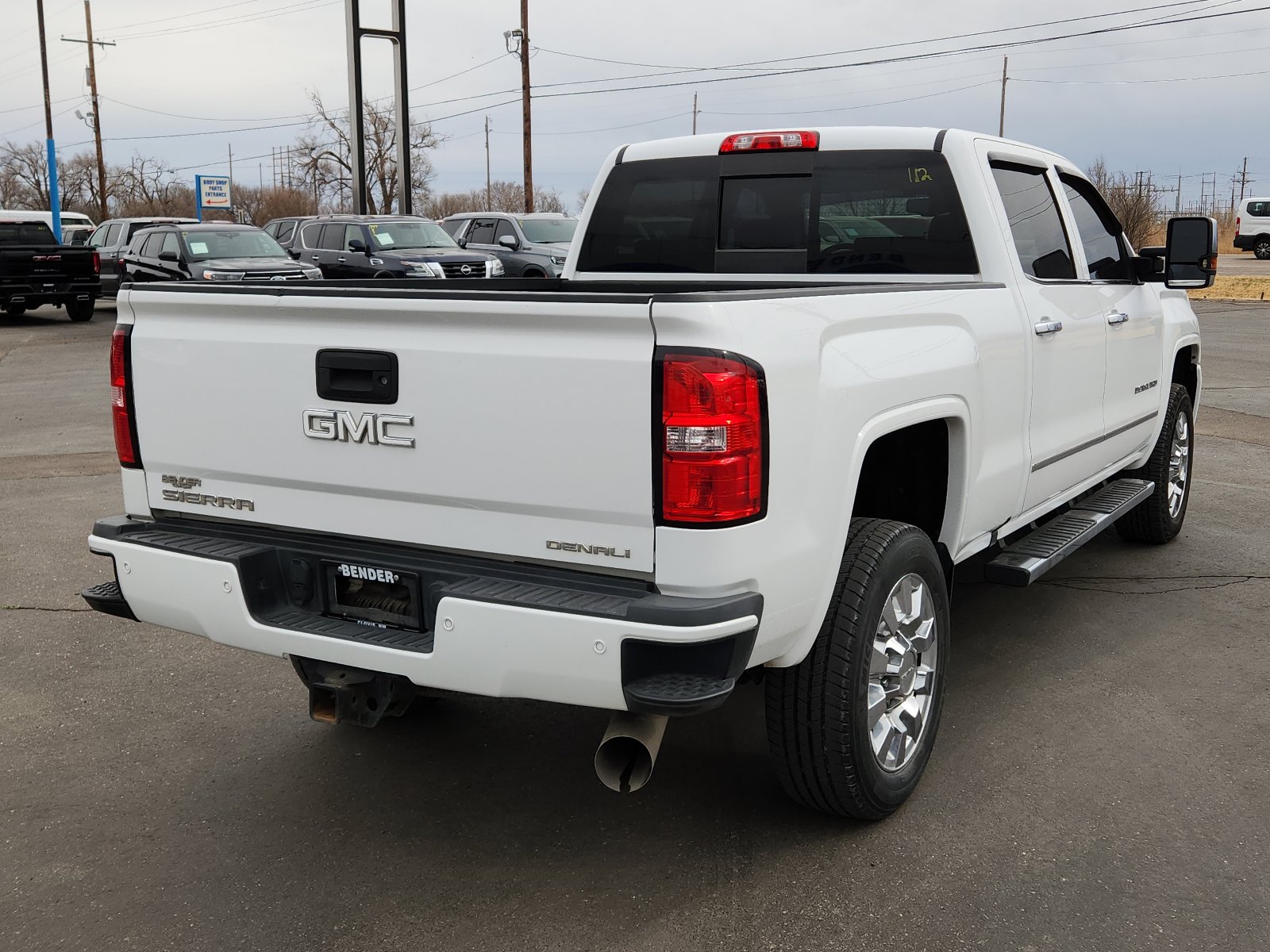 Used 2017 GMC Sierra 2500 Denali w/ Duramax Plus Package image 4