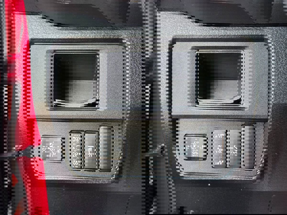 Used 2018 Toyota Tacoma TRD Off-Road w/ Technology Package image 43