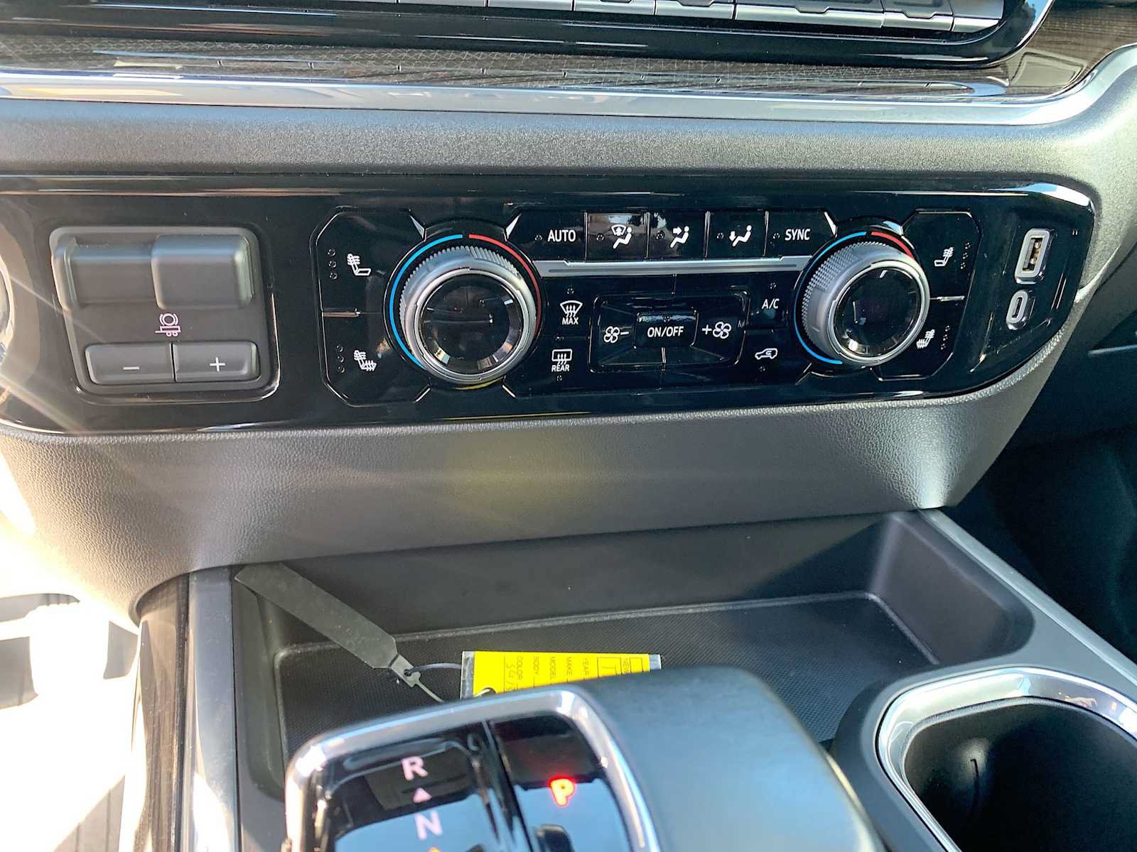Certified 2025 Chevrolet Silverado 1500 LT Trail Boss w/ Convenience Package II AWD/4WD image 18