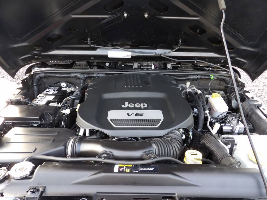 Used 2017 Jeep Wrangler Unlimited Sport w/ Connectivity Group image 19