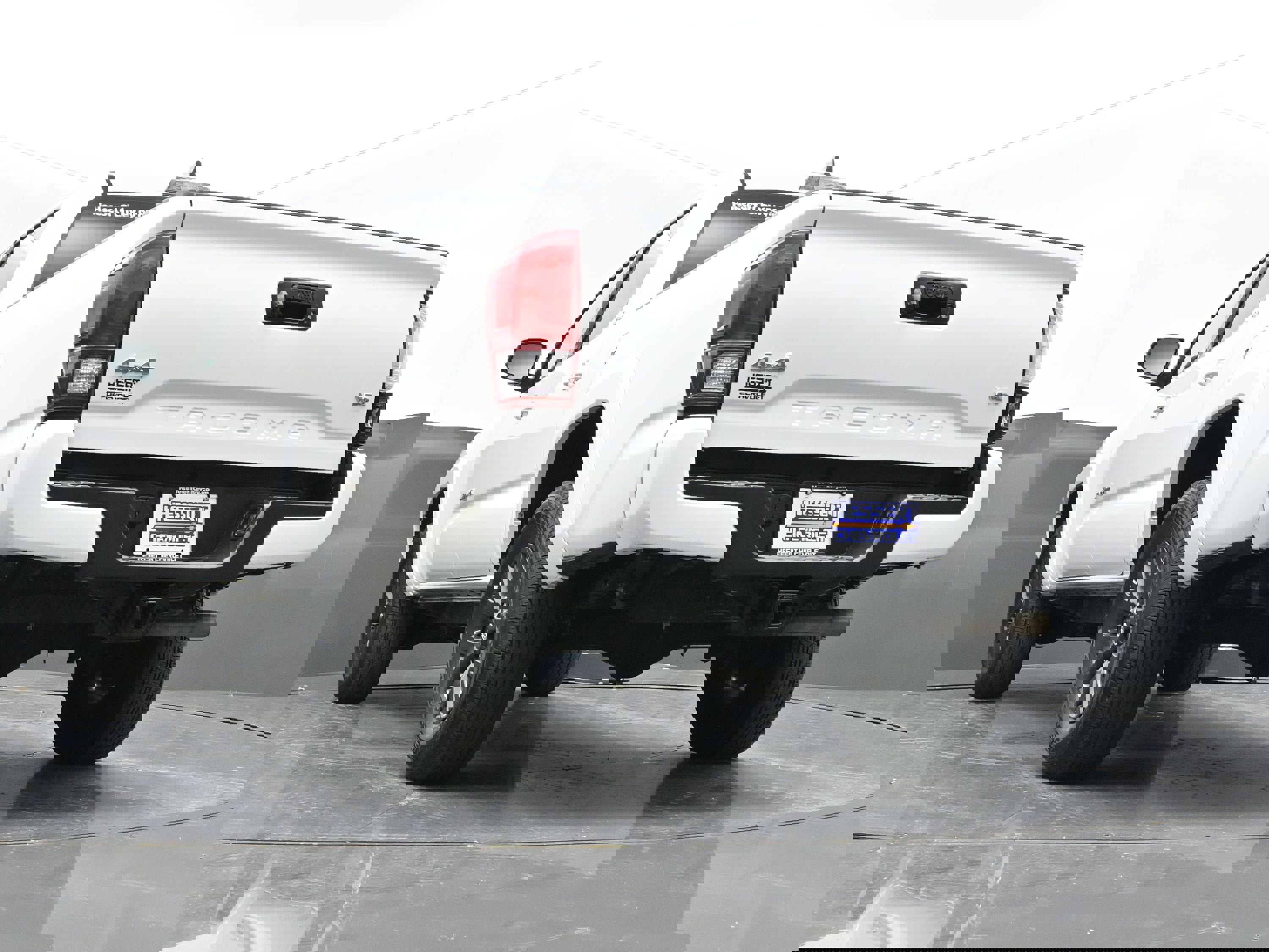 Used 2023 Toyota Tacoma SR5 w/ Technology Package image 40