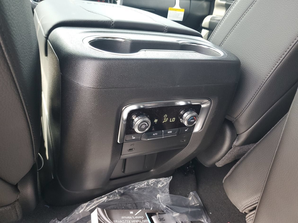 New 2026 GMC Yukon Denali RWD image 16