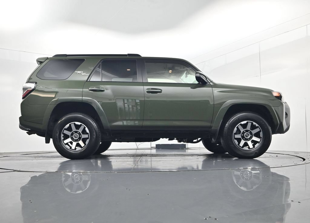Used 2022 Toyota 4Runner TRD Off-Road Premium AWD/4WD image 53