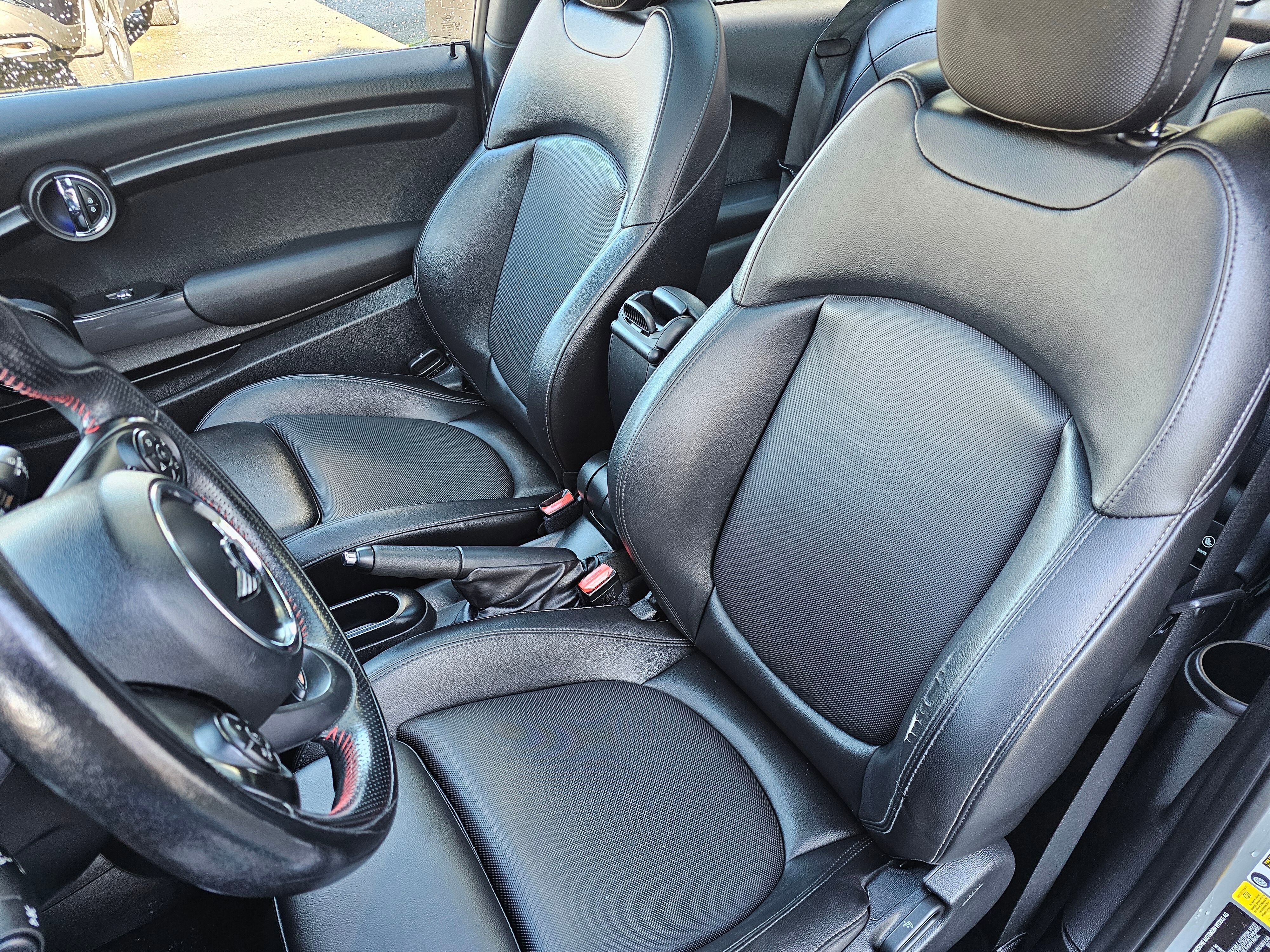 Used 2016 MINI Cooper 2-Door Hardtop image 21