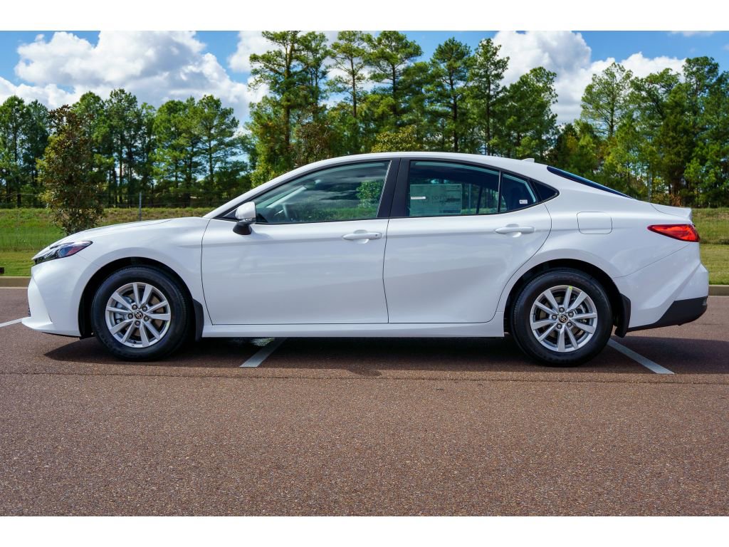 New 2026 Toyota Camry LE image 9