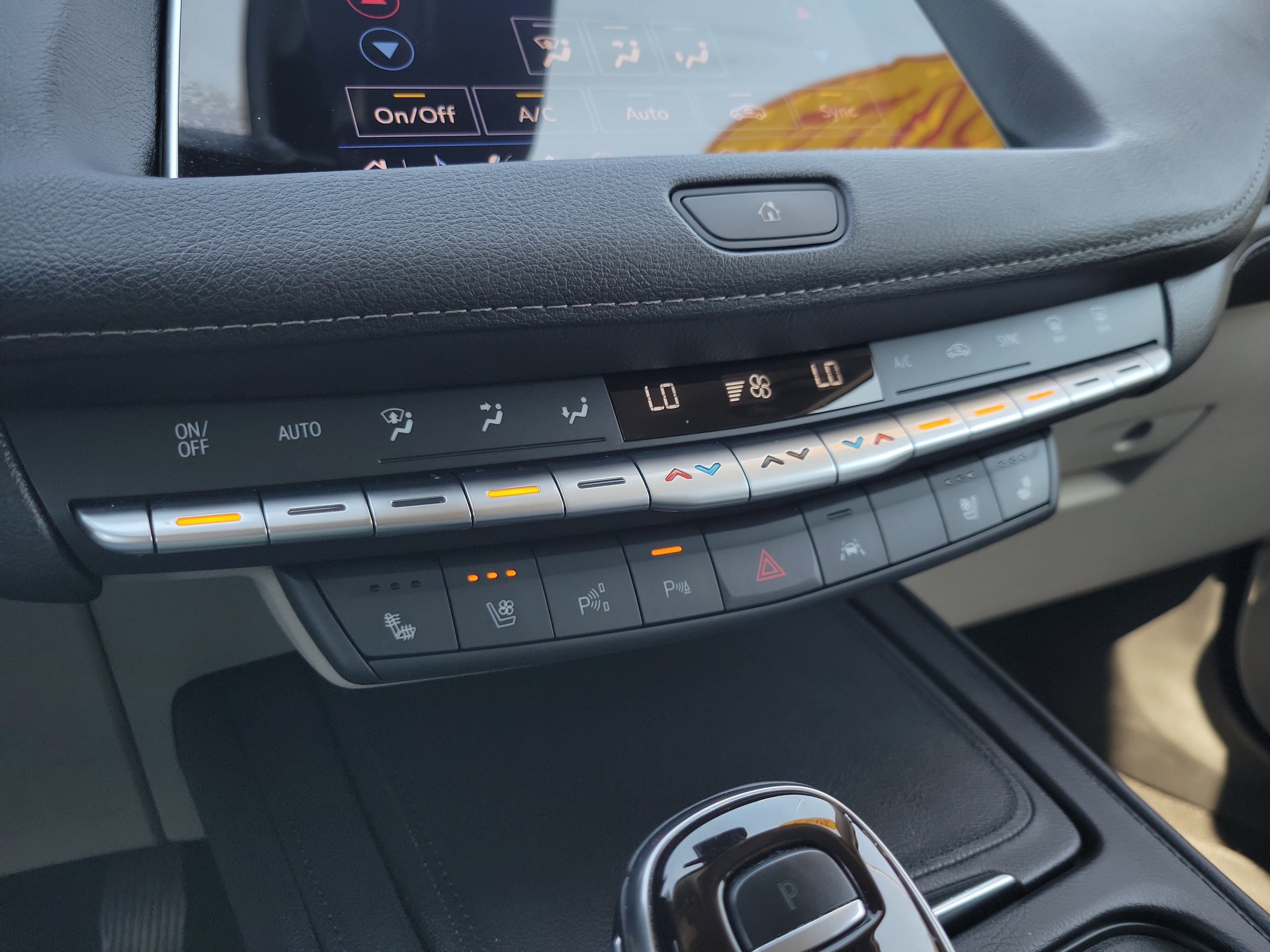 Certified 2022 Cadillac XT4 Premium Luxury w/ Technology Package image 27