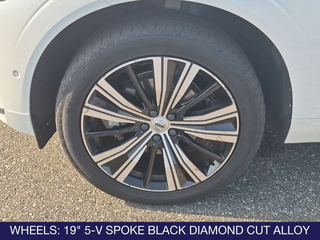 Used 2023 Volvo XC60 B5 Plus w/ Climate Package AWD/4WD image 25
