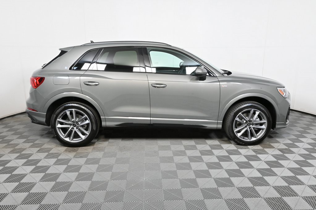 New 2025 Audi Q3 2.0T Premium image 2