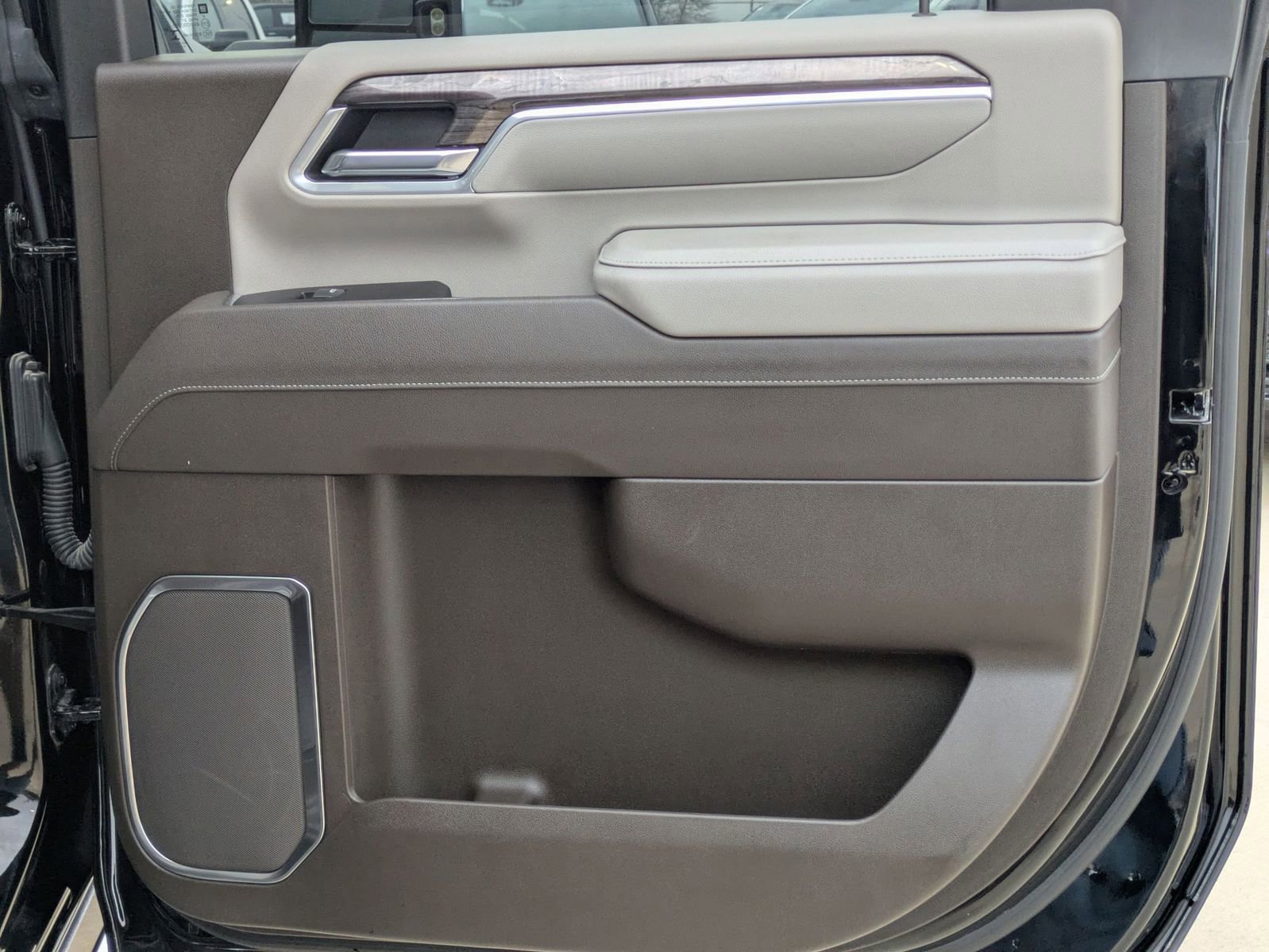 Used 2025 Chevrolet Silverado 2500 LTZ w/ LTZ Premium Texas Edition image 25