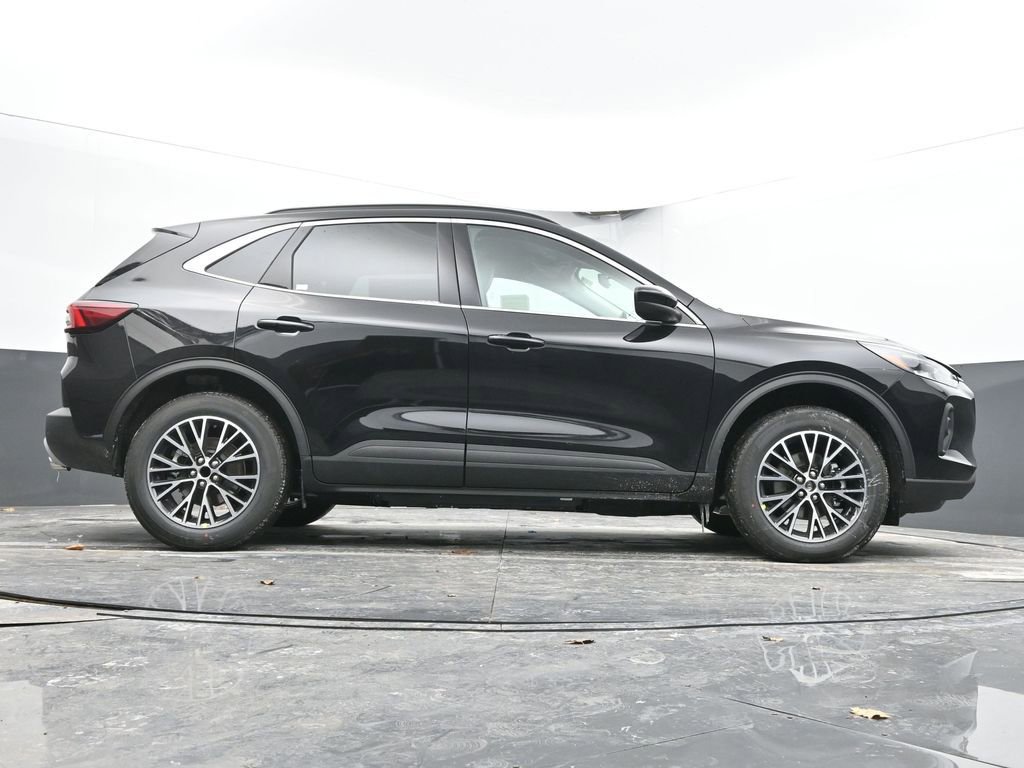 New 2026 Ford Escape SE image 50