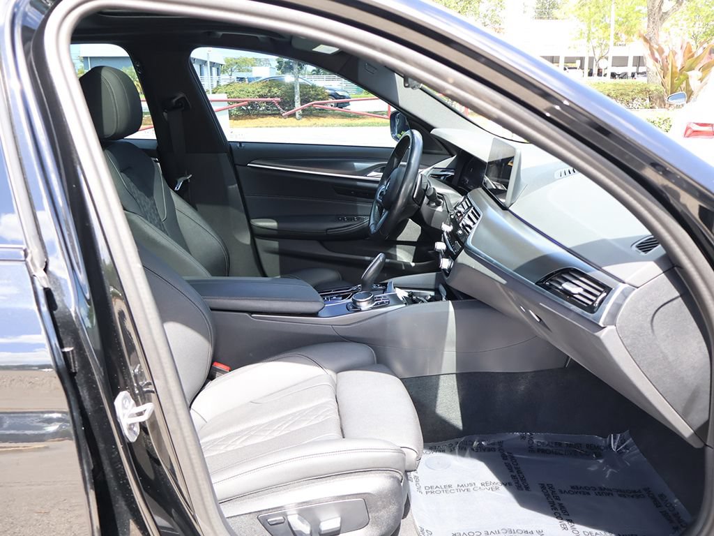 Used 2023 BMW 530i w/ M Sport Package RWD image 33