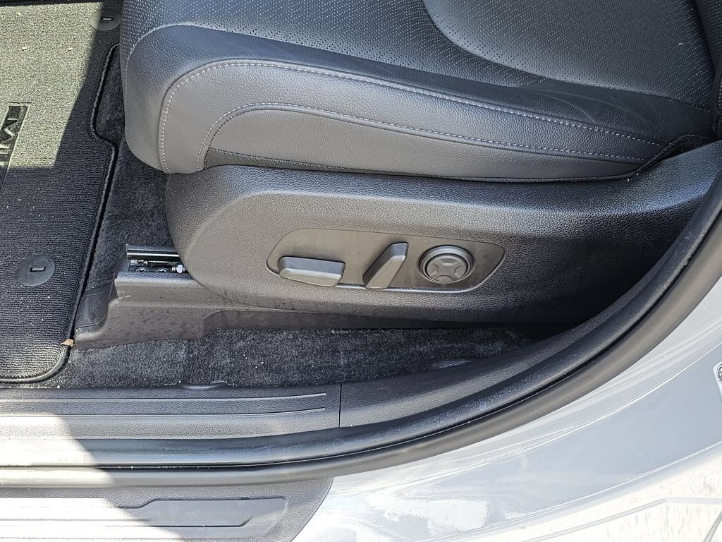 Used 2026 Kia Carnival SX Prestige FWD image 19