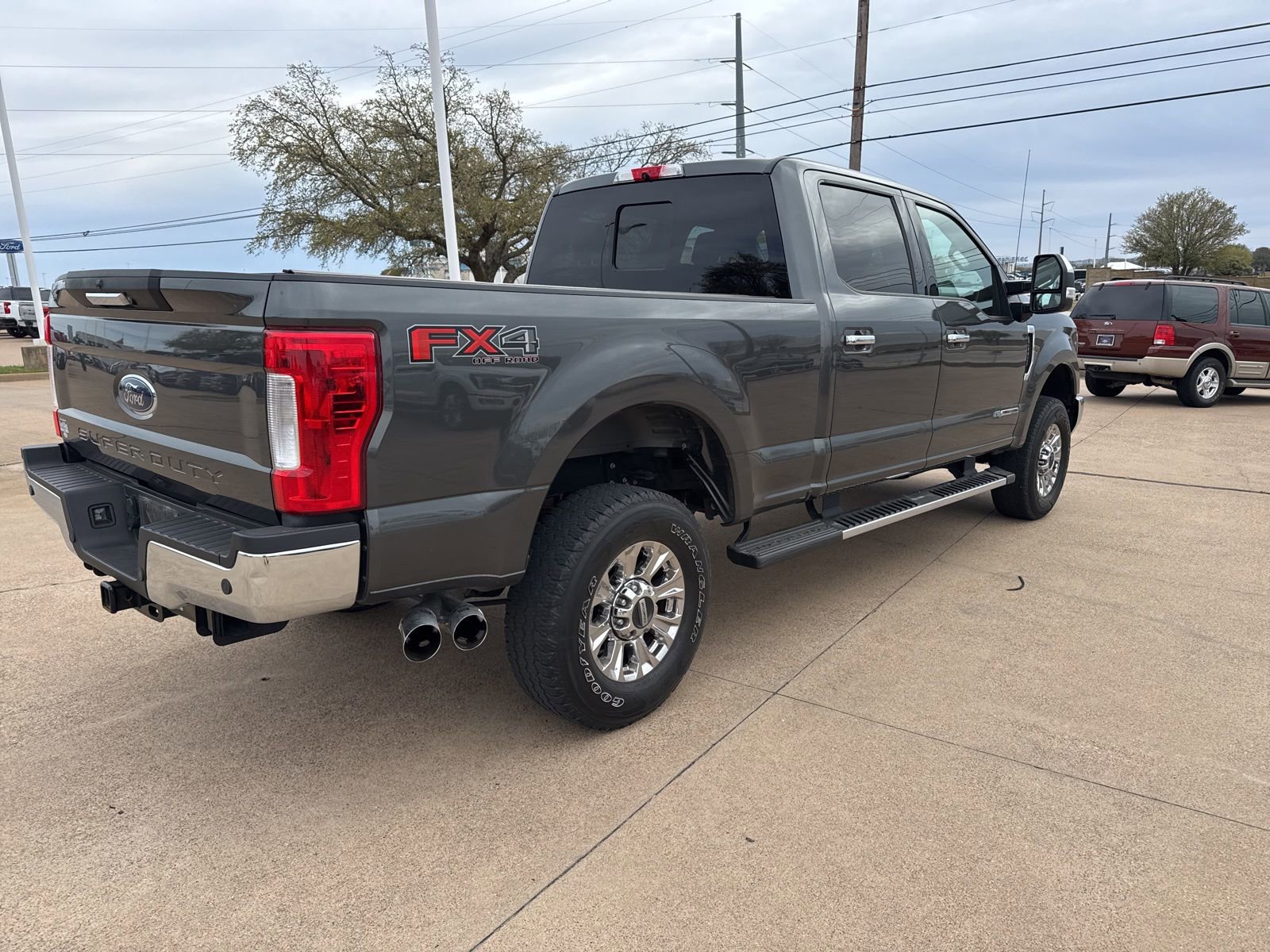 Used 2019 Ford F250 XLT w/ XLT Premium Package image 7