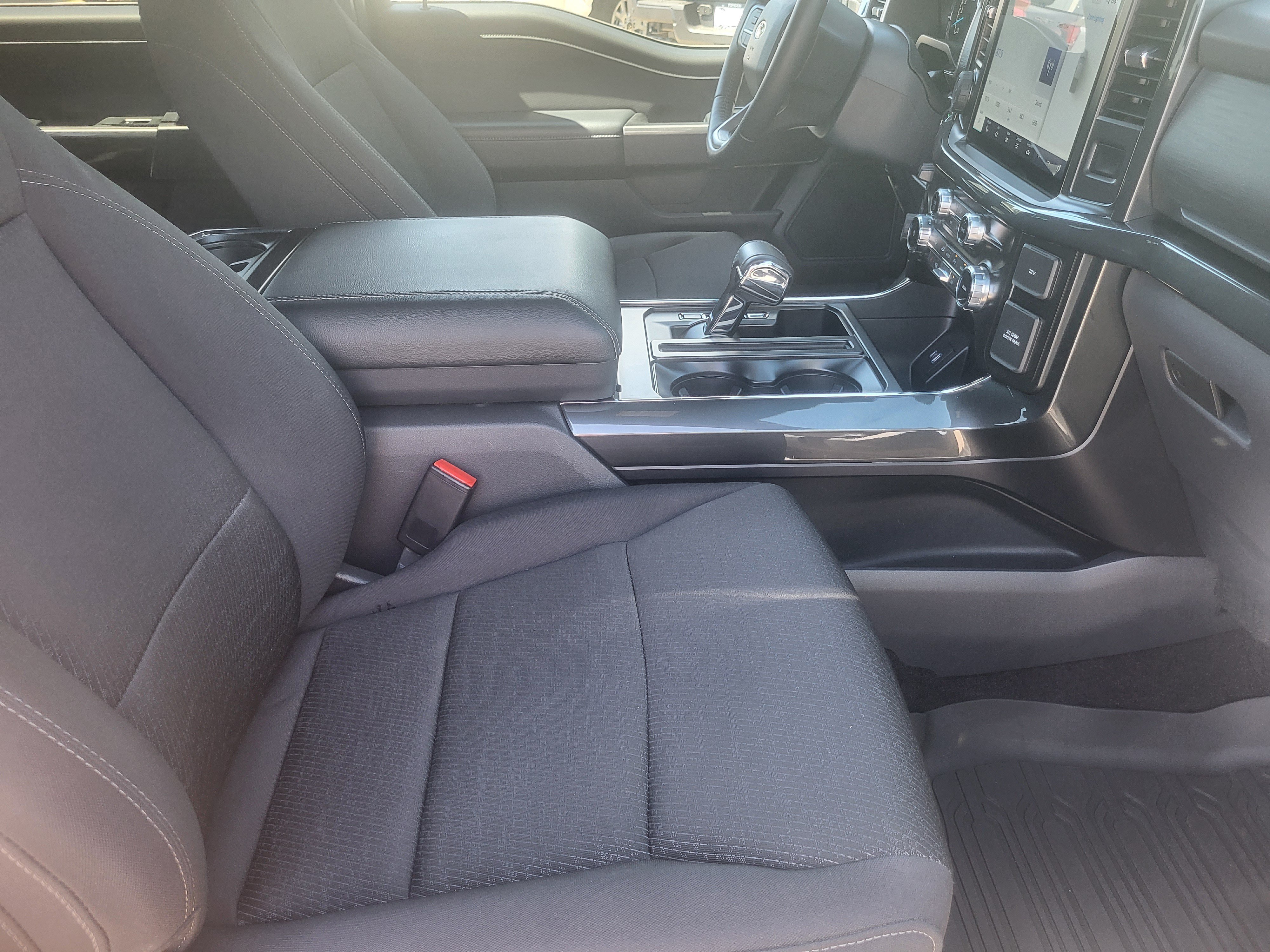 Used 2022 Ford F150 XLT w/ Equipment Group 302A High AWD/4WD image 11