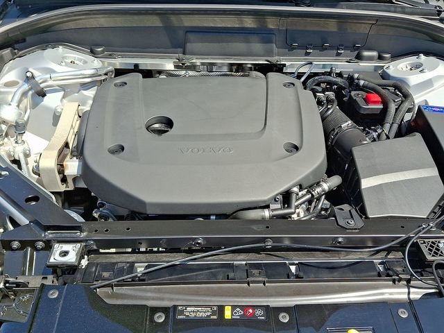 Used 2023 Volvo XC60 B6 Ultimate w/ Climate Package image 29