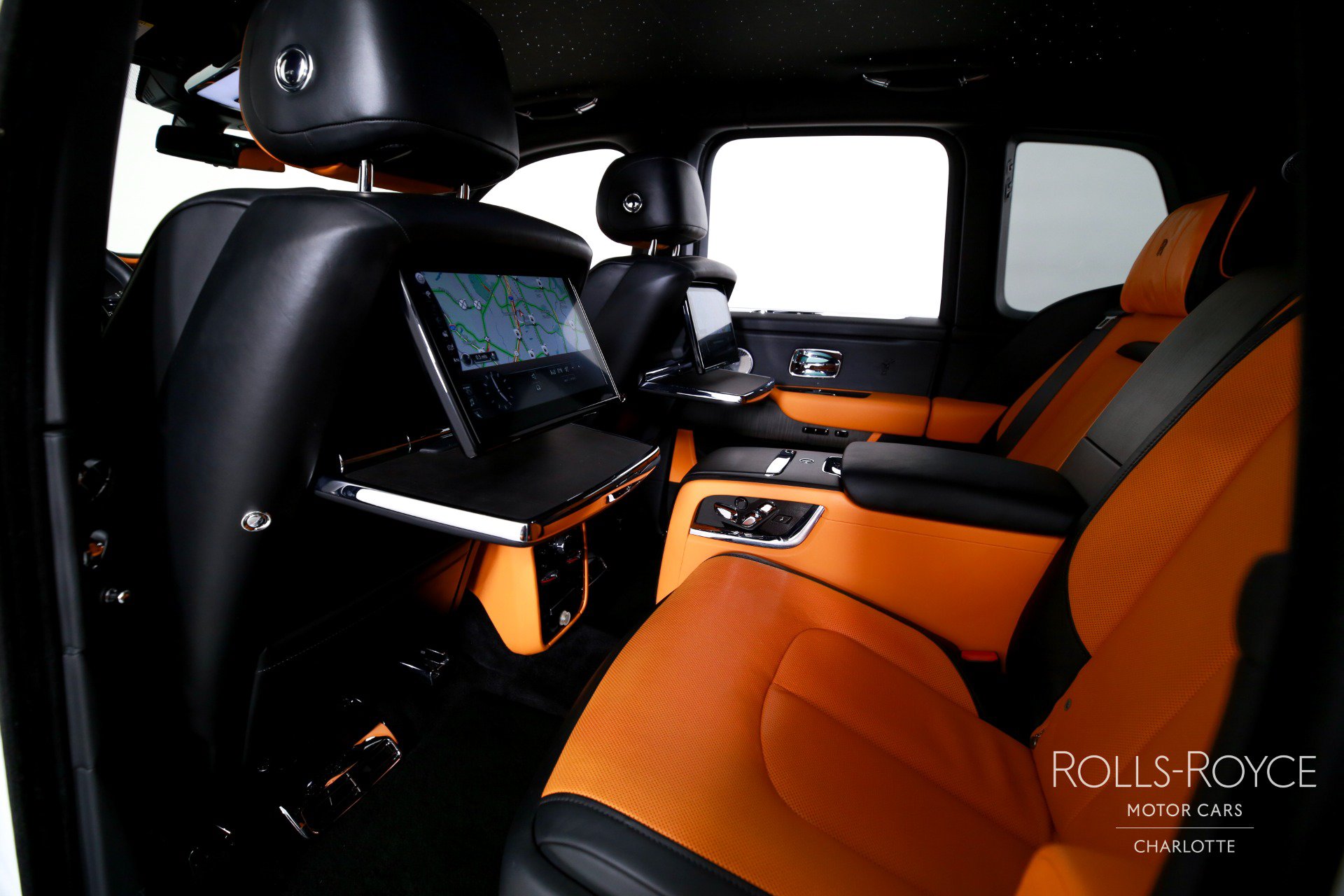 Certified 2020 Rolls-Royce Cullinan AWD/4WD image 19