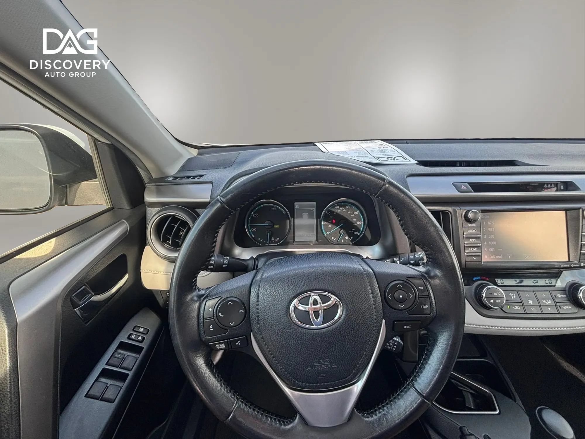 Used 2017 Toyota RAV4 XLE w/ Carpet Mat Package AWD/4WD image 11