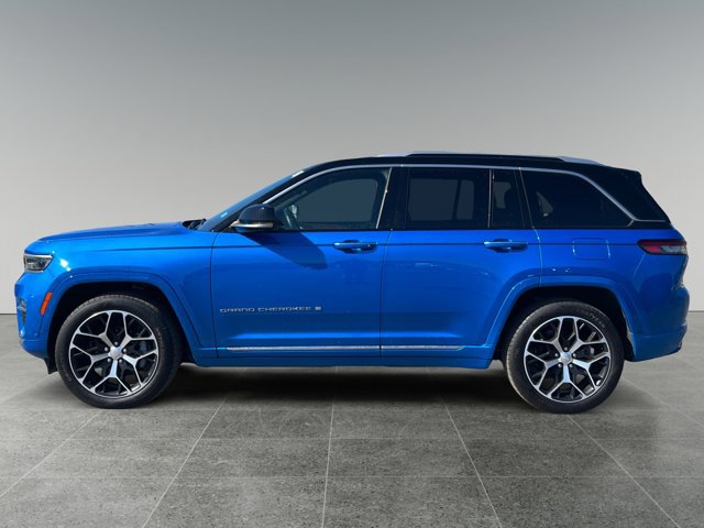 Used 2024 Jeep Grand Cherokee Summit AWD/4WD image 2