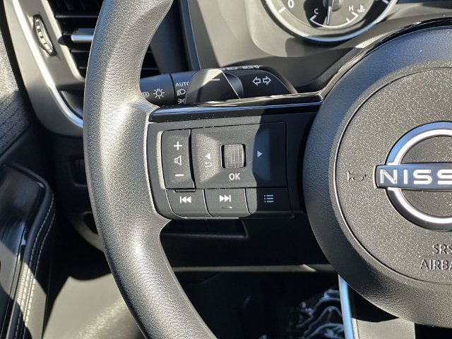 Used 2023 Nissan Rogue SV AWD/4WD image 23