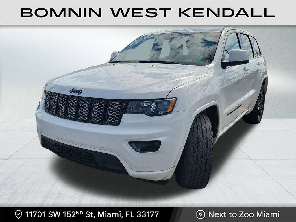 Used 2021 Jeep Grand Cherokee Laredo X image 2