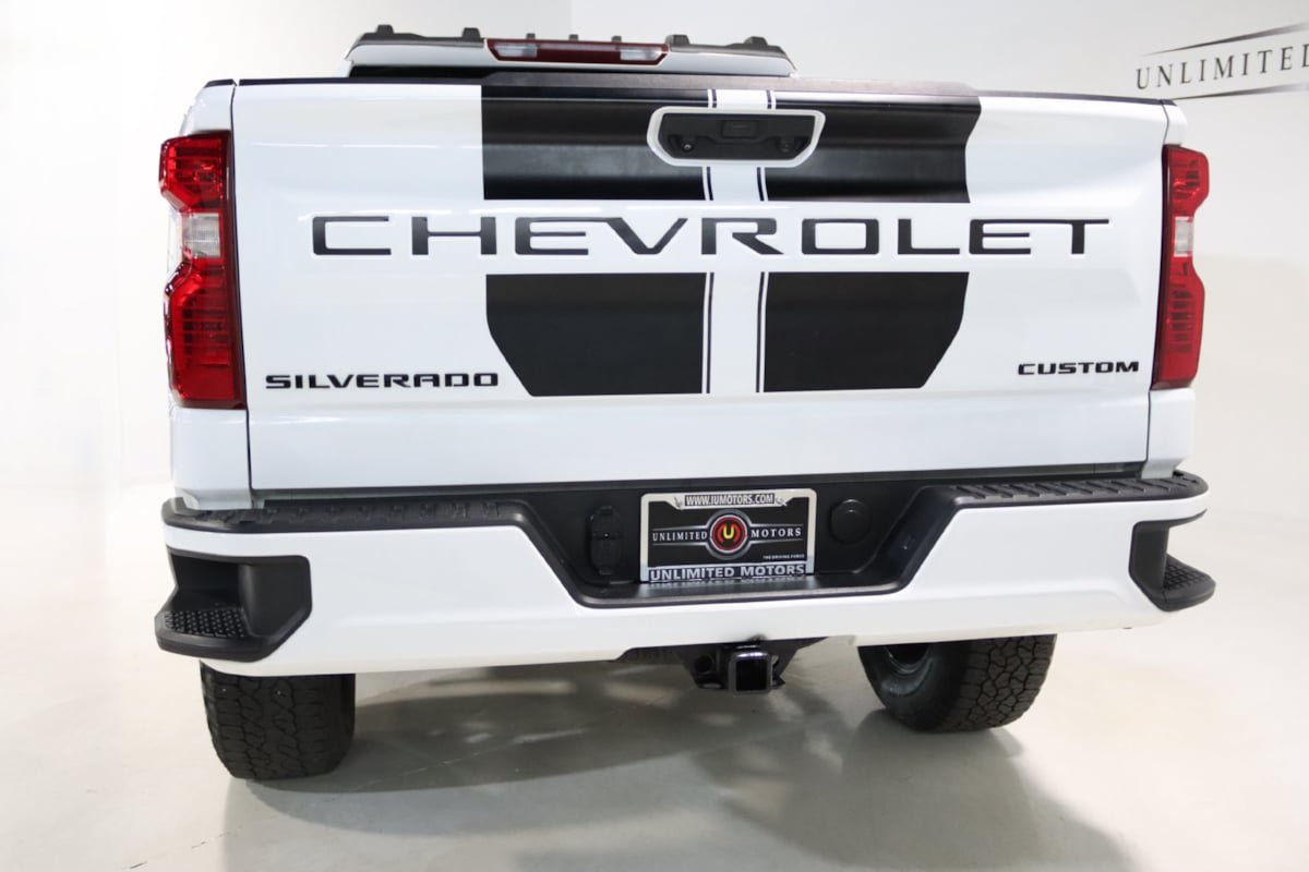 Used 2023 Chevrolet Silverado 1500 Custom w/ Rally Edition AWD/4WD image 29