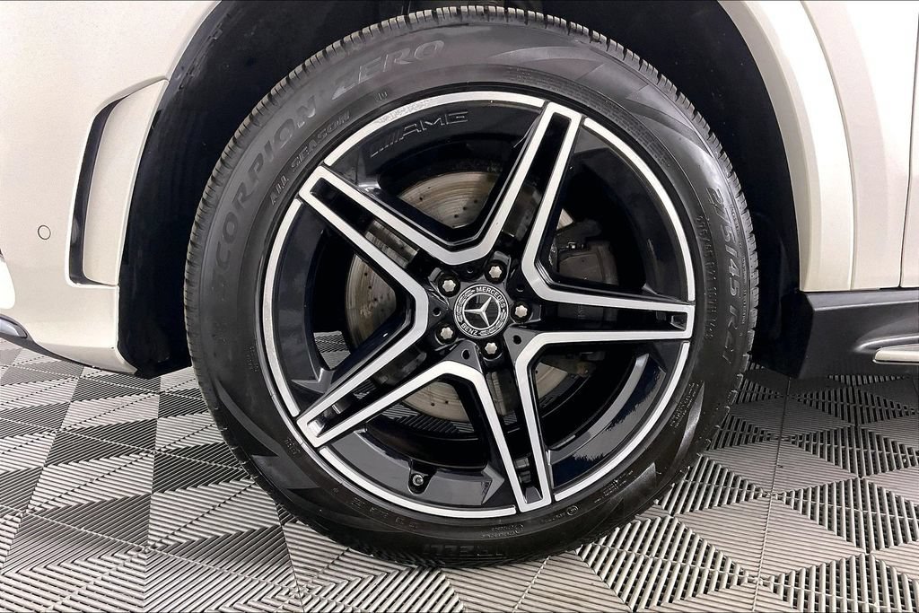 Certified 2023 Mercedes-Benz GLS 450 4MATIC image 8