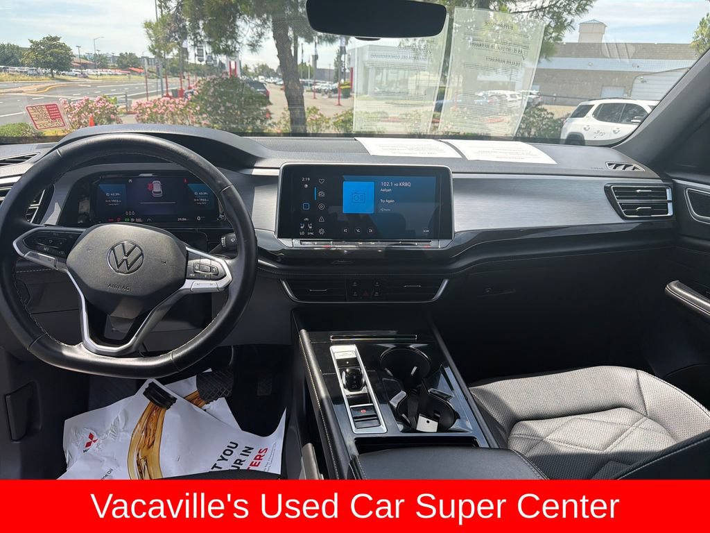 Used 2025 Volkswagen Atlas Cross Sport SE FWD image 12