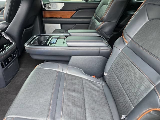 Used 2022 Lincoln Navigator Black Label AWD/4WD image 9