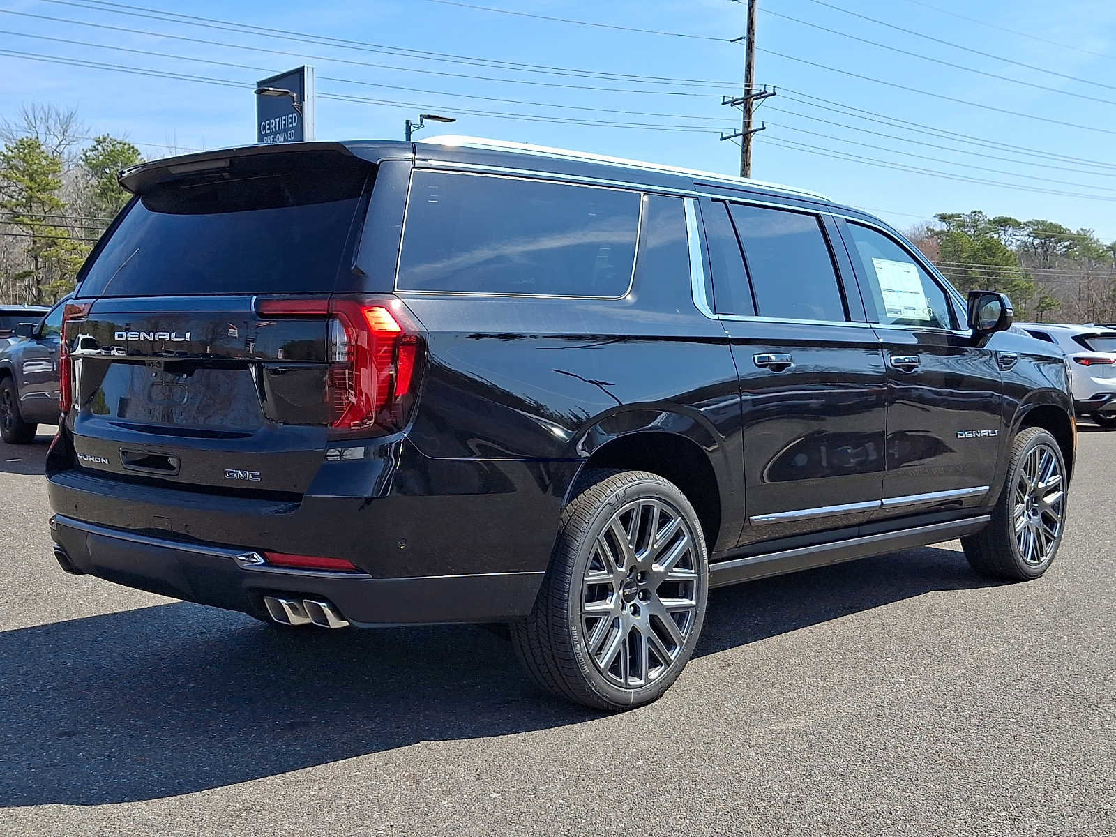 New 2026 GMC Yukon XL Denali Ultimate image 4