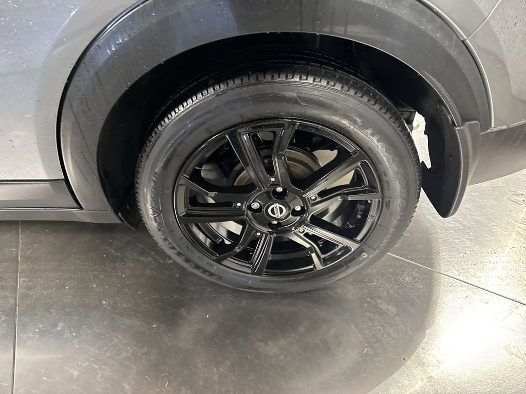 Used 2020 Nissan Kicks SR image 12