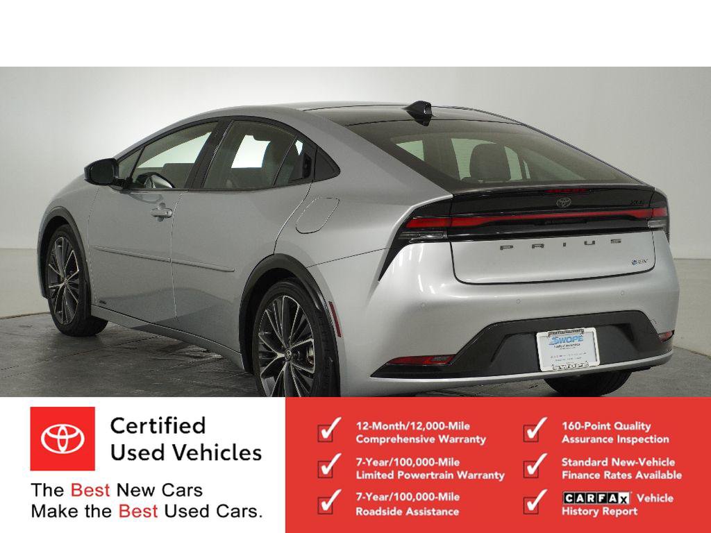 Used 2025 Toyota Prius XLE AWD/4WD image 5