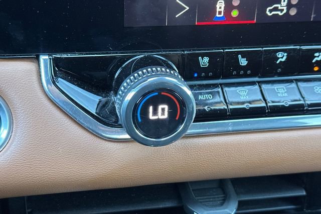 Used 2024 GMC Canyon AT4 w/ AT4 Premium Package image 29