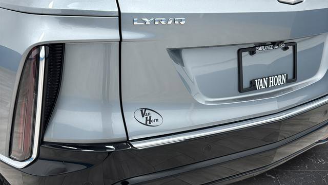 Used 2024 Cadillac Lyriq Luxury image 37