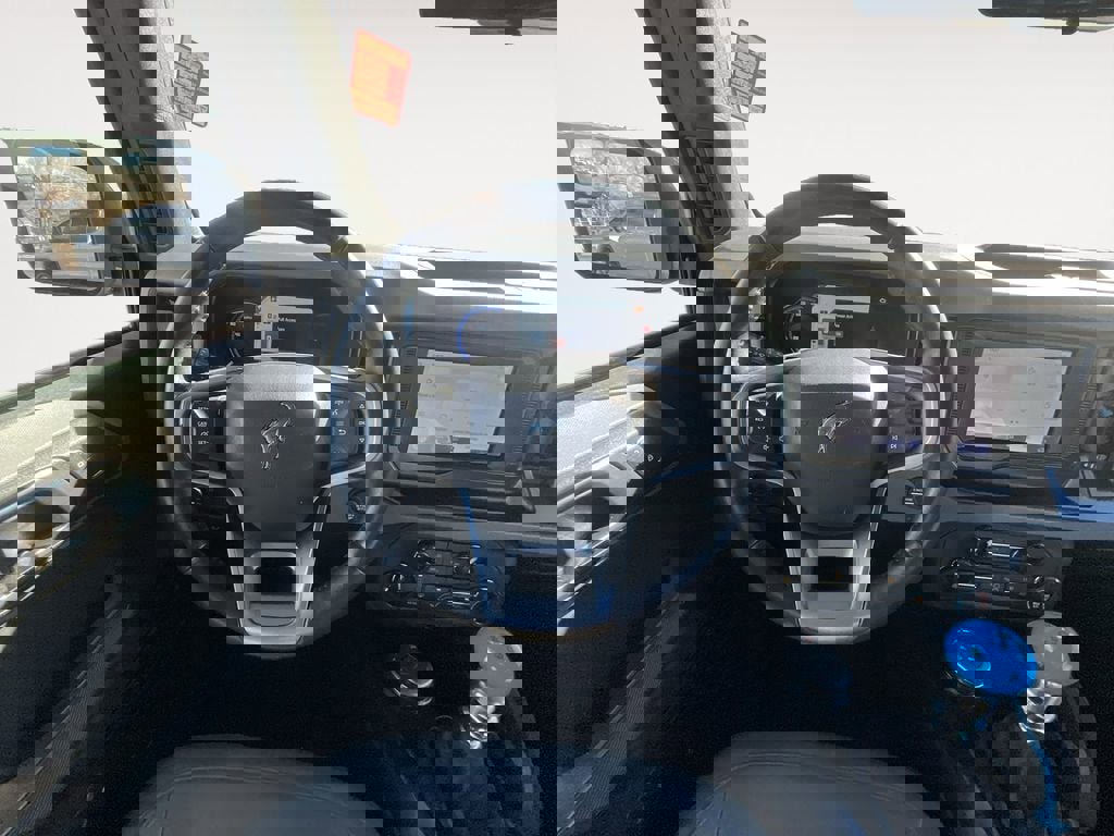 Used 2022 Ford Bronco Black Diamond image 12