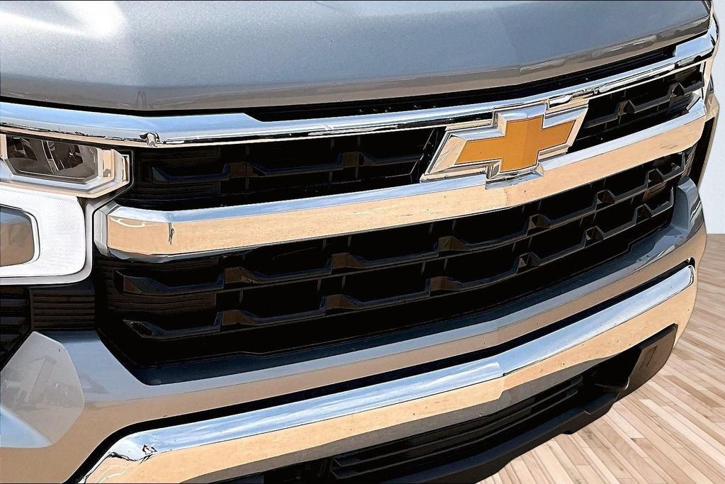 Used 2024 Chevrolet Silverado 1500 LT AWD/4WD image 27