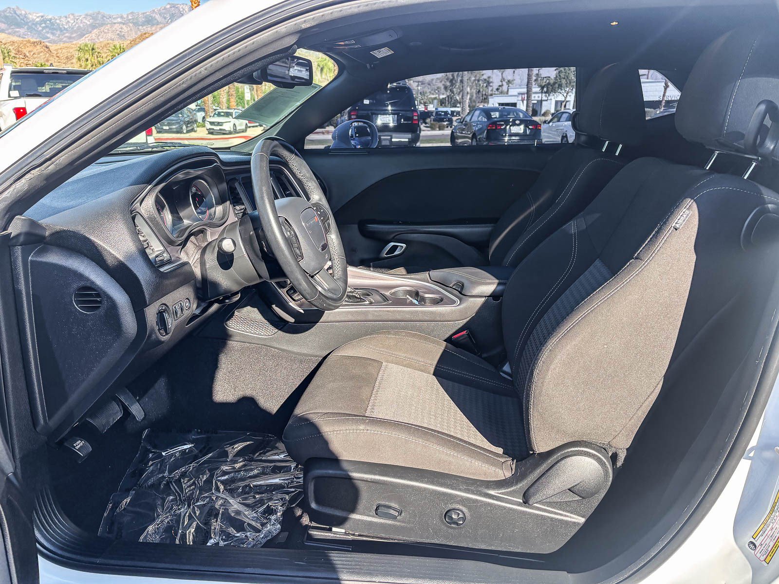 Used 2020 Dodge Challenger SXT w/ Driver Convenience Group RWD image 15