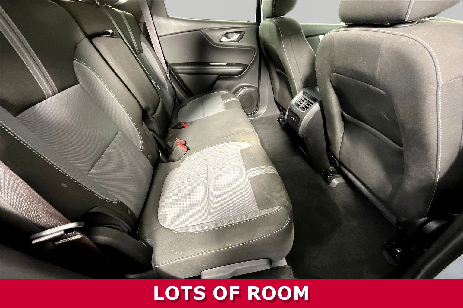 Used 2024 Chevrolet Blazer LT w/ Convenience Package FWD image 23