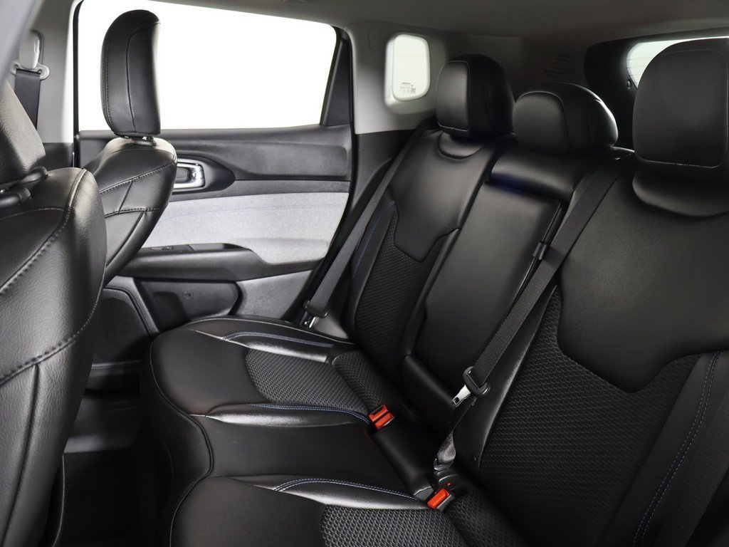 Used 2022 Jeep Compass Latitude w/ Convenience Group image 32