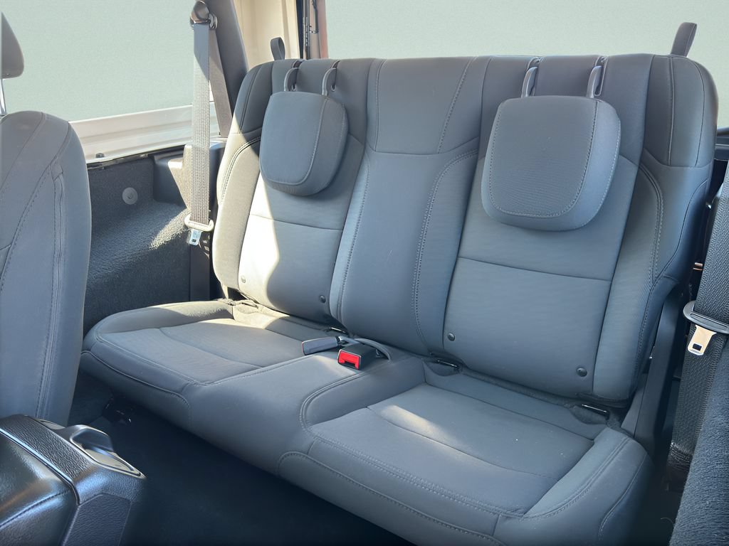 Used 2019 Jeep Wrangler Sport AWD/4WD image 28