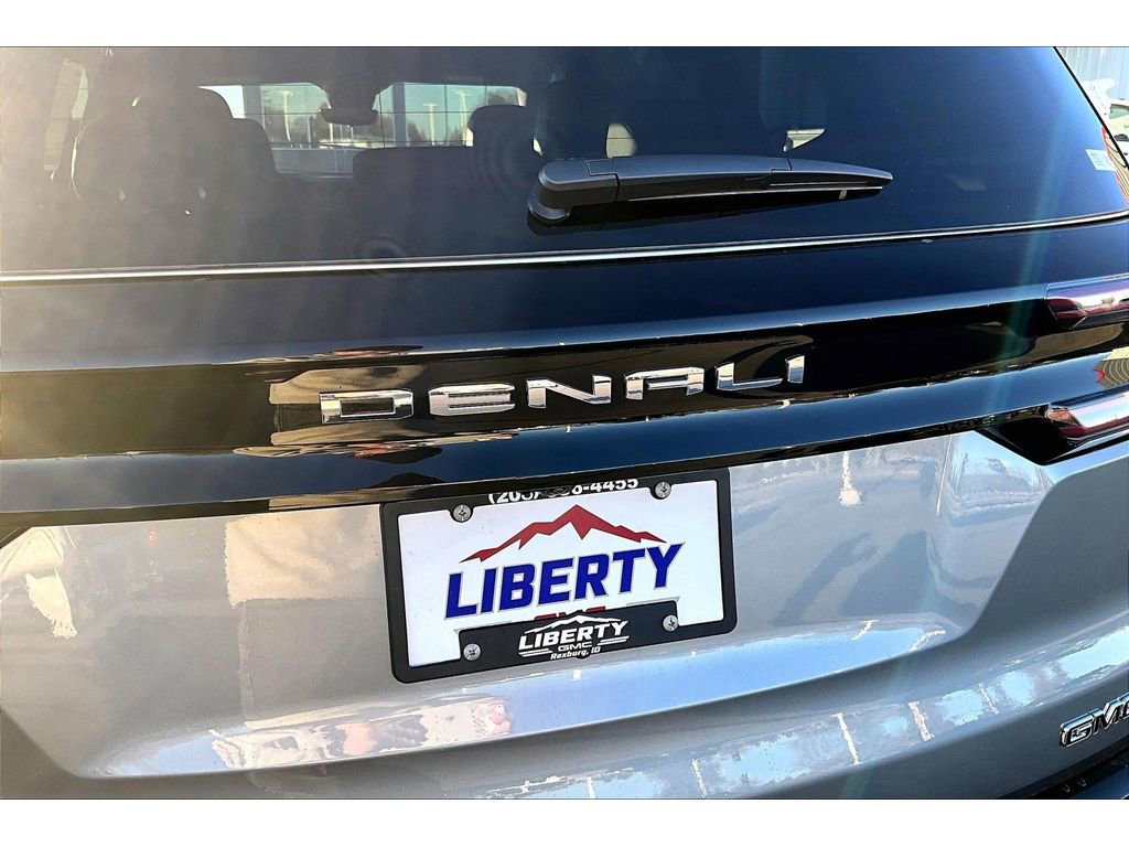 New 2026 GMC Acadia Denali Ultimate image 9