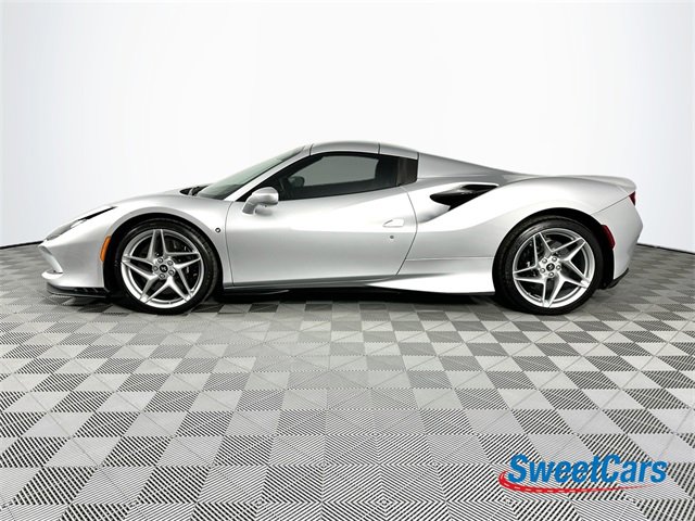 Used 2021 Ferrari F8 Tributo image 12