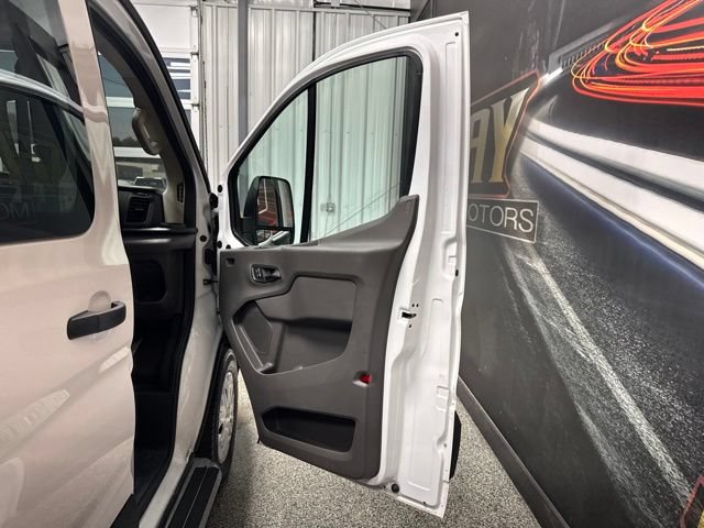 Used 2025 Ford Transit 250 Low Roof w/ Exterior Upgrade Package RWD image 24