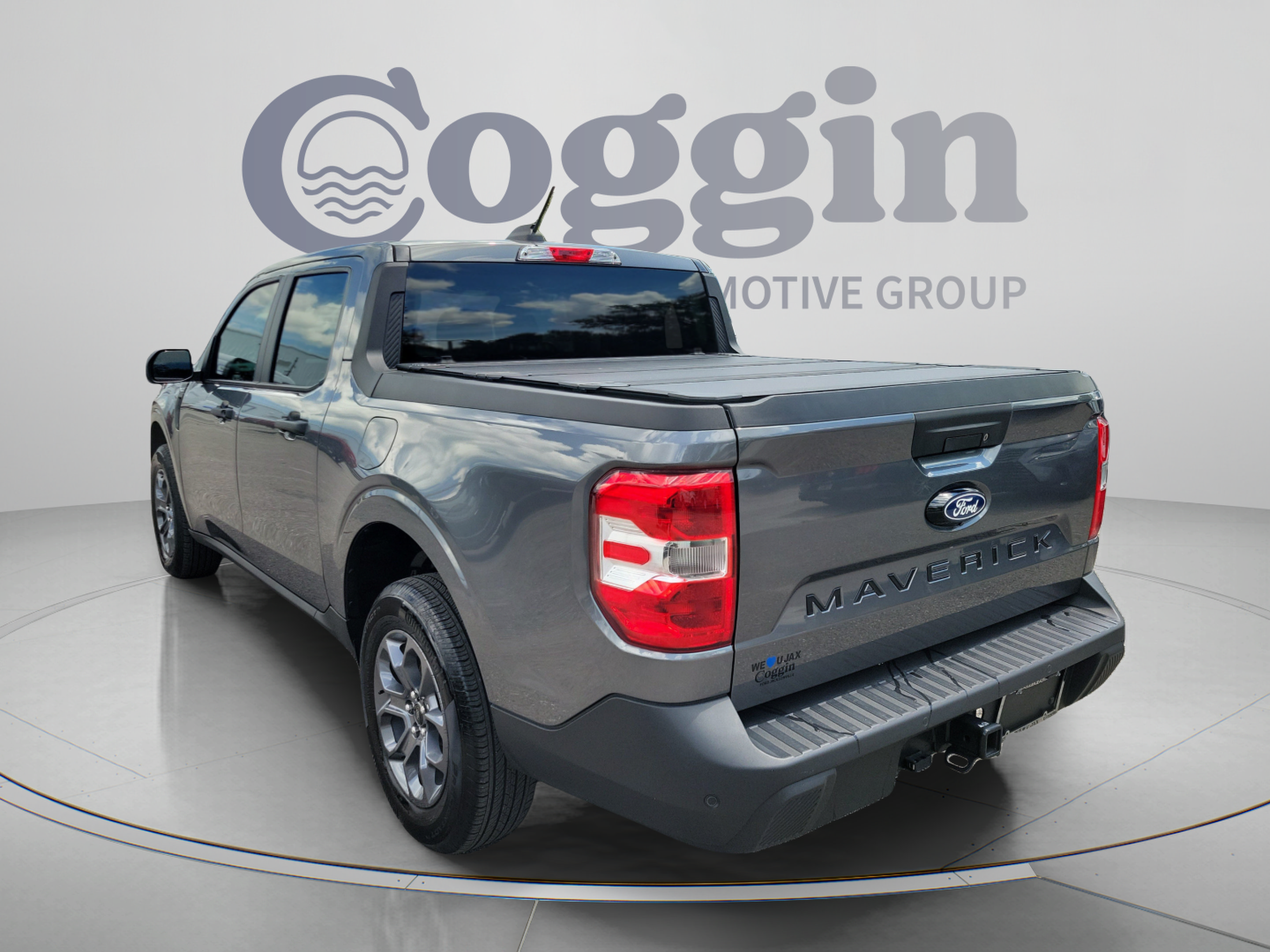 Used 2025 Ford Maverick XLT w/ XLT Luxury Package FWD image 2