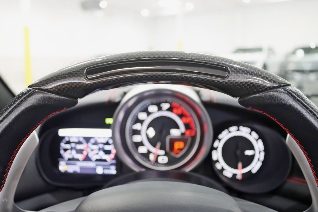 Used 2016 Ferrari California T RWD image 19