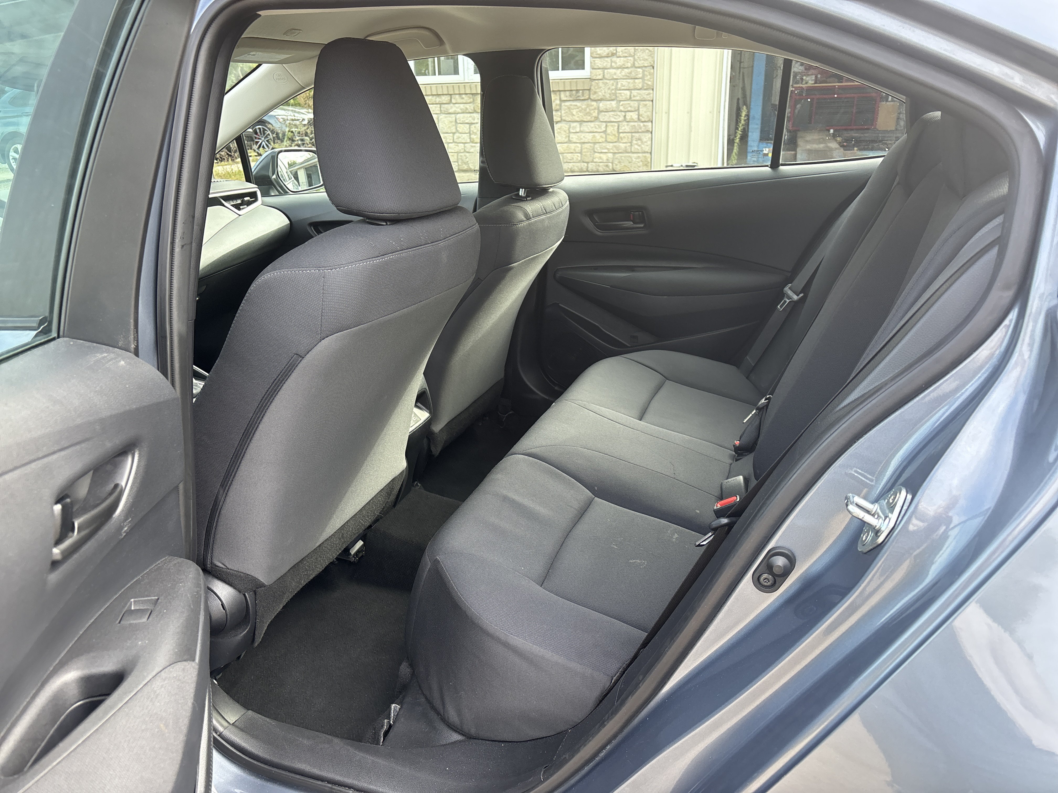 Used 2025 Toyota Corolla LE FWD image 15