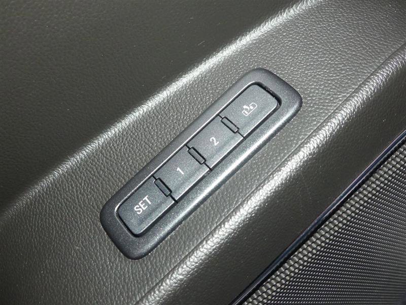 Used 2017 Chevrolet Suburban LT image 19