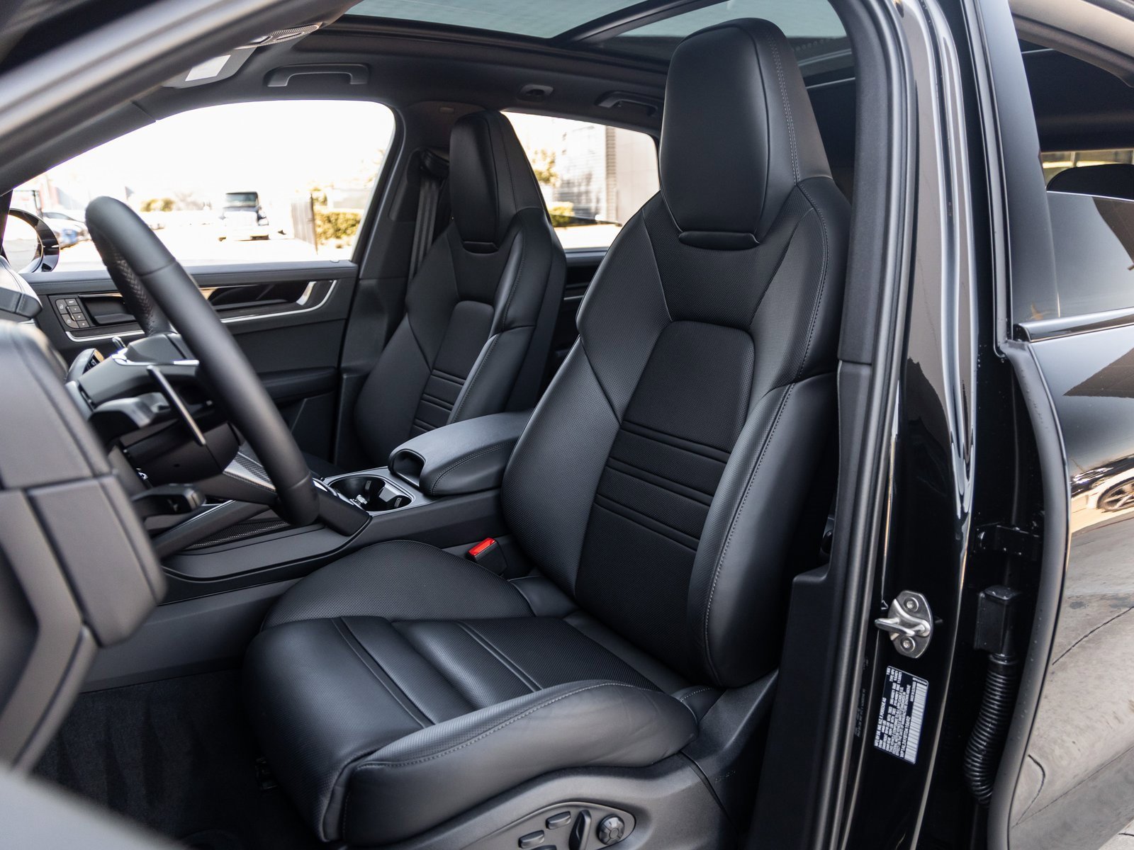 New 2026 Porsche Cayenne S image 5