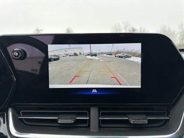 Used 2025 Chevrolet Trax RS w/ Driver Confidence Package image 17