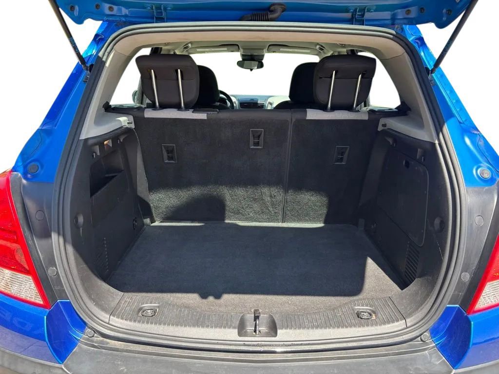 Used 2016 Chevrolet Trax LS AWD/4WD image 28